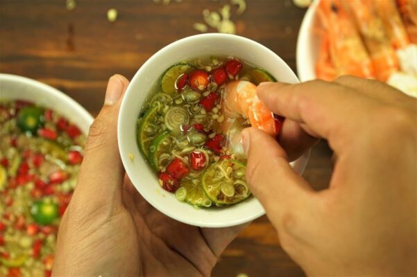 Công Thức Nước Chấm Hải Sản Theo Kiểu Truyền Thống Cũng Hấp Dẫn Không Kém