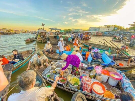 Du Lịch Miền Nam Lễ 30/04: Cẩm Nang Food Tour Cần Thơ Và Bí Kíp Mua Hải Sản Tươi Sống 2026